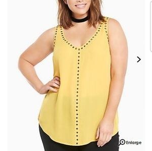 🖤 Grommet V-Neck Tank